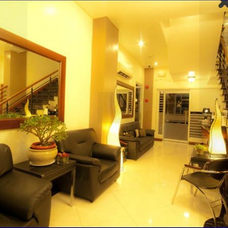 Avitel Hotel Makati City Extérieur photo