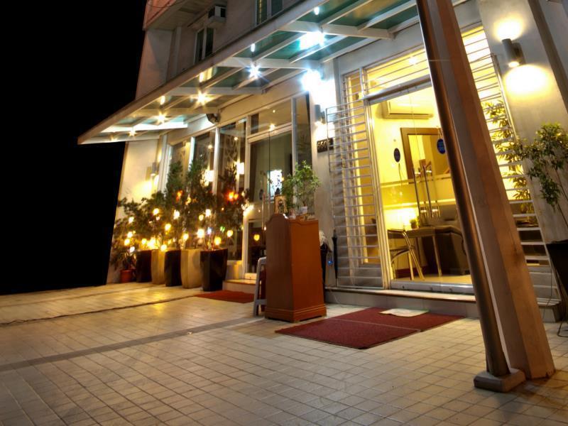 Avitel Hotel Makati City Extérieur photo