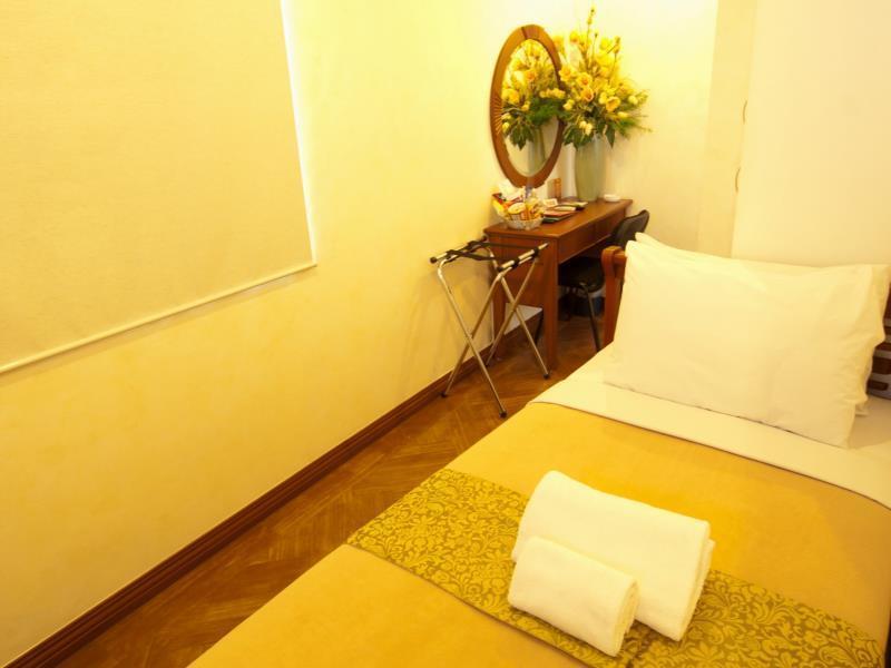 Avitel Hotel Makati City Extérieur photo