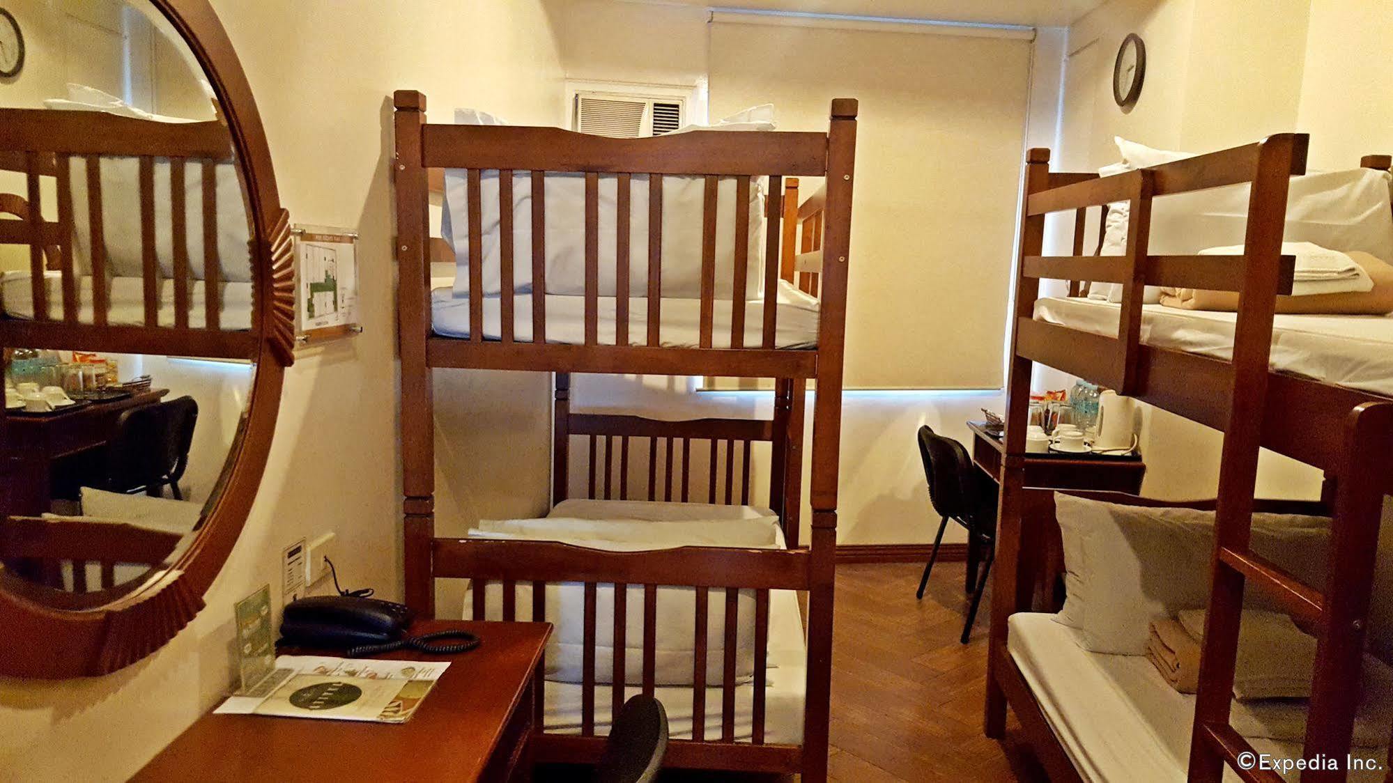 Avitel Hotel Makati City Extérieur photo